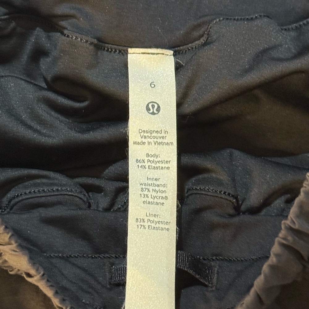 Lululemon Track That Short Size 6 inseam 5 in Formation Camo Deep Coal Multi - Picture 8 of 8